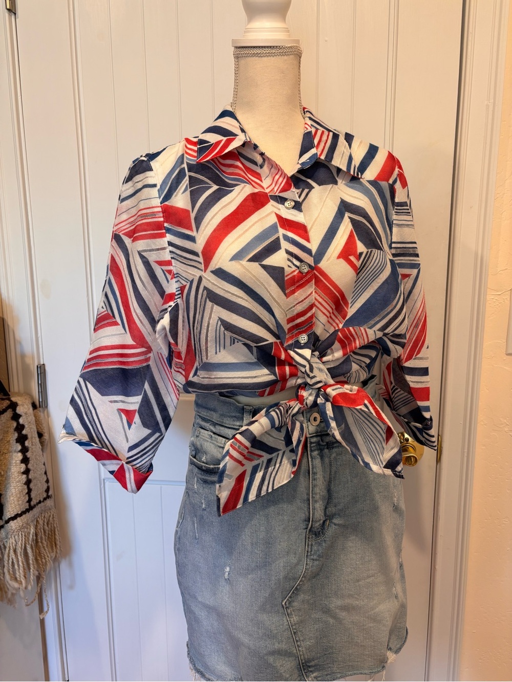 🇺🇸Patriotic Sheer Summer Button up tops Size 12 Set of 2❤️🤍💙